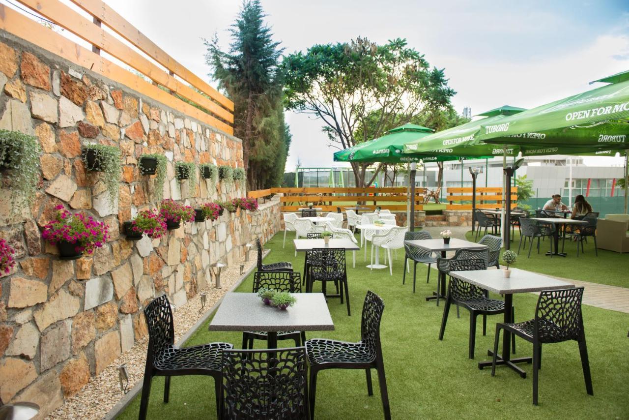 Hotel Evro Set Skopje Exterior foto