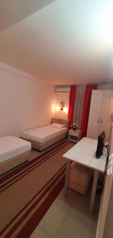 Hotel Evro Set Skopje Exterior foto